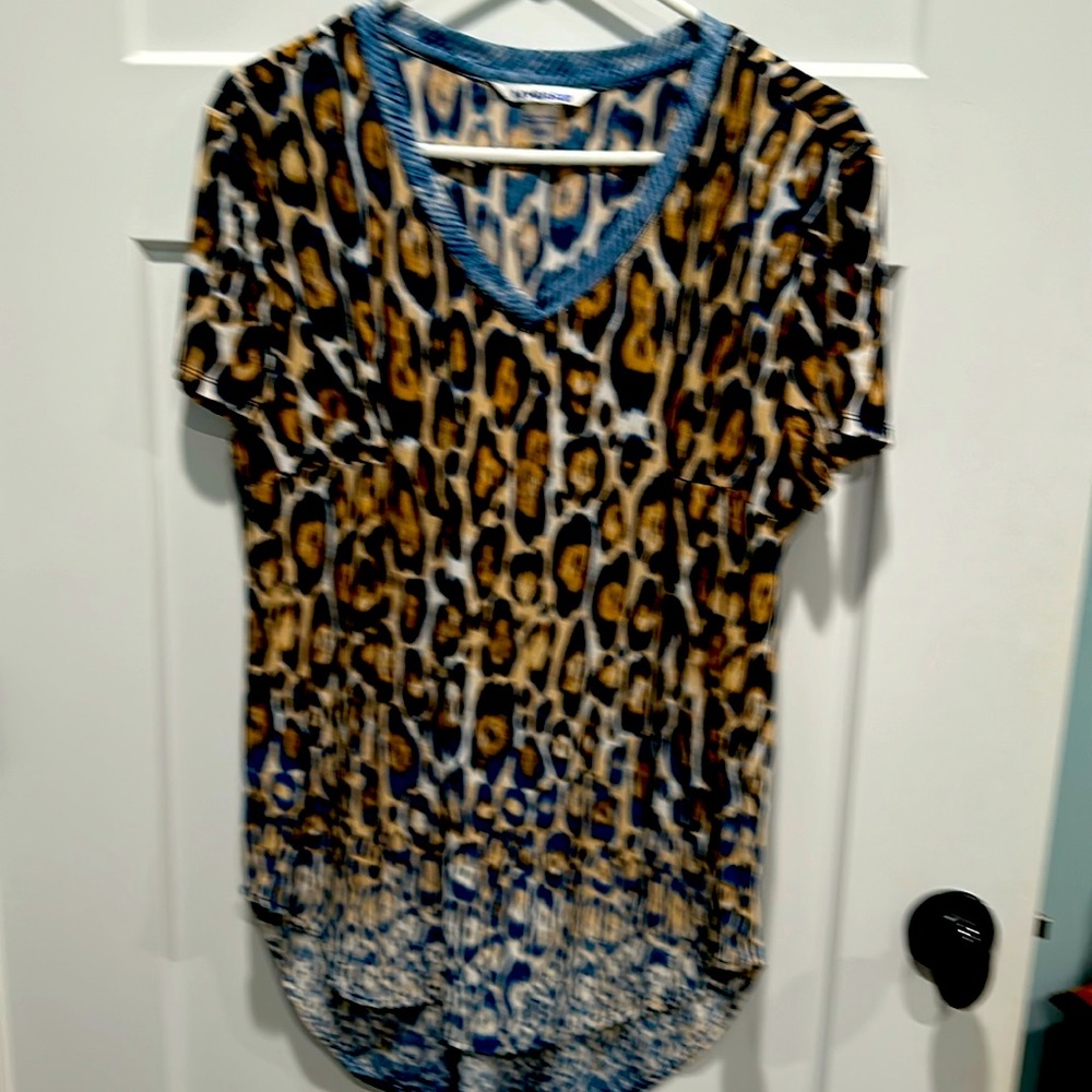 Women’s Nygard blouse